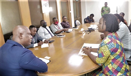 Dr Abena A. Yeboah-Banin (right), Head of Department of Communication Studies, University of Ghana, Legon holding discussions with Ato Afful (left), Managing Director of Graphic Communications Group Limited (GCGL). With them are Franklin Sowa, Director, Sales and Marketing, Kobby Asmah, Editor, Graphic, some management staff of the GCGL and members of the delegation. Picture: EDNA SALVO-KOTEY